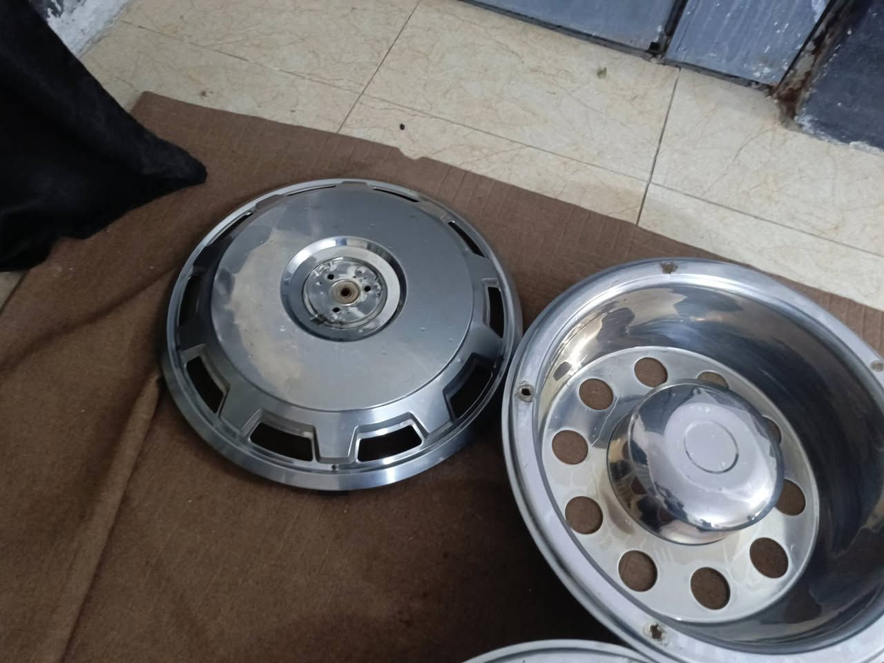 سلام عليكم كبات لبيع معه الرواصط مكاني نجف ***********سعر٣٥٠
