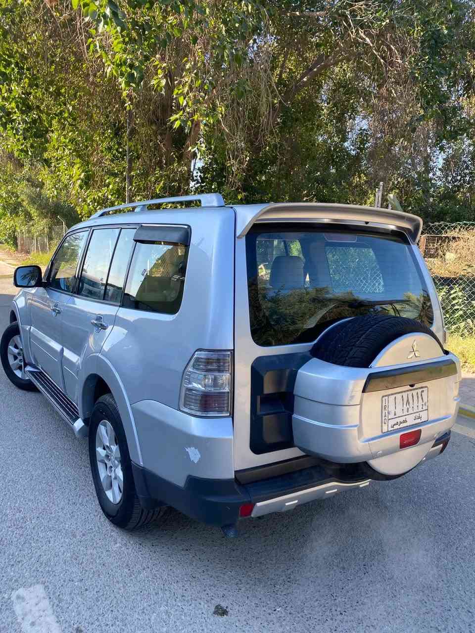 سلام عليكم
باجيرو 2010كفالة عامة حبتور-GLS
مكفوله كفاله عامه من اي داخل وصبغ
بيه بارد بسيط

سياره عله وضع الشركه 
كم جرس 120
(الموصفات)

سلاید 3 طكات (فتحة)/ 
12 ايرباك / 
دمام 12 سماعة(روكفورد) / 
حساسات خلفية / 
ABS/
مانع انزلاق/
 كروس سرعة / 
فور ويل 4 وضعيات / 
نضام النزول من المنحدرات/
 نضام lock للاكسل الخلفي اثناء التغريز/
كشنات جلد تحكم كهرباء / 
تبريد 3 قطع / 
زنون بلادي ليزري عدسة/
 زراك لايت / 
اوتو لايت / 
مراية تعتيم ذاتي (اوتو دم)/ 
كامره دواره / 
اشاير بالمري / 
مري شفط / 
نضام ترحيب / 
ثلاجة بالجكمجة / 
3 جهات تحكم ستيرن / 
حاكية بلوتوث / 
منفذ USB /
اوكس/

مكينه 3500 كفالة .
ماشيه 134 km
السعر ب153$ وبيه مجال
للاستفسار

‭٠٧٧٠ ١١٠ ٩٣٨٧‬
