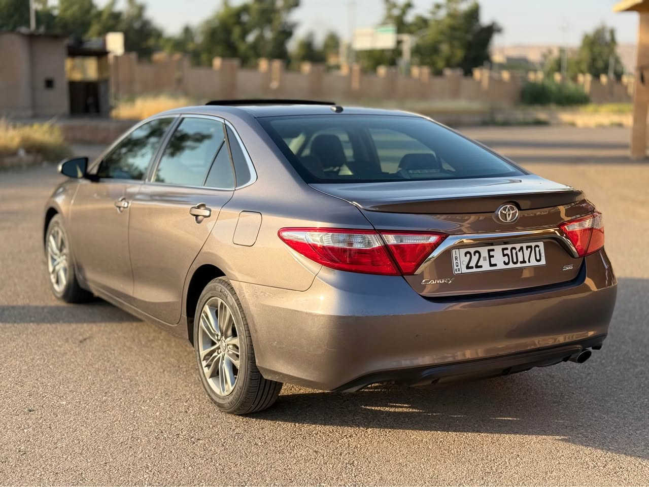 ١٣٨ وةرةقة 😱

كامري ٢٠١٧ فول مواسةفات SE سلايت شاشة گةورة قةڤؤليوم گير توماتيك و عادي و سپورت گير لة سوكان 
زور مواسةفاتي تر .. سةنةوي و رةقةمي نويية تةحويلي بةشةرتة دوو بارچةي بوياغة پيشي جةمپيكي هةية 
گيرو مةكينةي بةشةرتة و سةيارةكة نموونةية لة جواني 

سعري// ١٣٨ وةرةقة 
شوين// كؤية 
*********** كويسينجاك, أربيل
