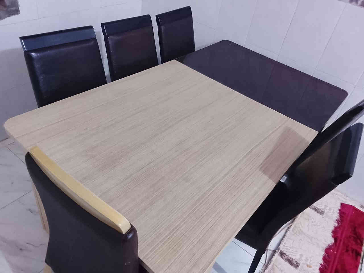 سلام عليكم
للبيع ميز طعام 6كراسي ويتكبر يصير 8كراسي  بعده حيل جديد مستخدم شي قليل والسعر 175وبي مجال مكانه الانبار القائم للاستفسار خاص او الاتصال على الرقم ***********
