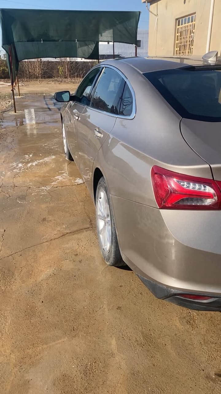 🚘 للبيع شفروليه ماليبو LT موديل 2022 🚘
سيارة أنيقة ومريحة، استخدام نظيف جدًا وجاهزة للاستخدام بدون أي مصاريف. ضررها موضح بل صوره فقط بارد بدون معجون 

المواصفات:
 • شفروليه ماليبو LT
 • موديل 2022
 • اللون: ذهبي مميز
 • ناقل الحركة: أوتوماتيك
 • مكيف ممتاز ❄️
 • محرك وجير بحالة ممتازة
 • داخلية نظيفة وخارجية مرتبة
 • قيادة مريحة وثبات عالي

سيارة اقتصادية في الوقود ومناسبة للاستخدام اليومي والسفر.

💰 السعر: 137
📍 الموقع: الموصل 
📞 للتواصل: ‭0774 440 3140‬
