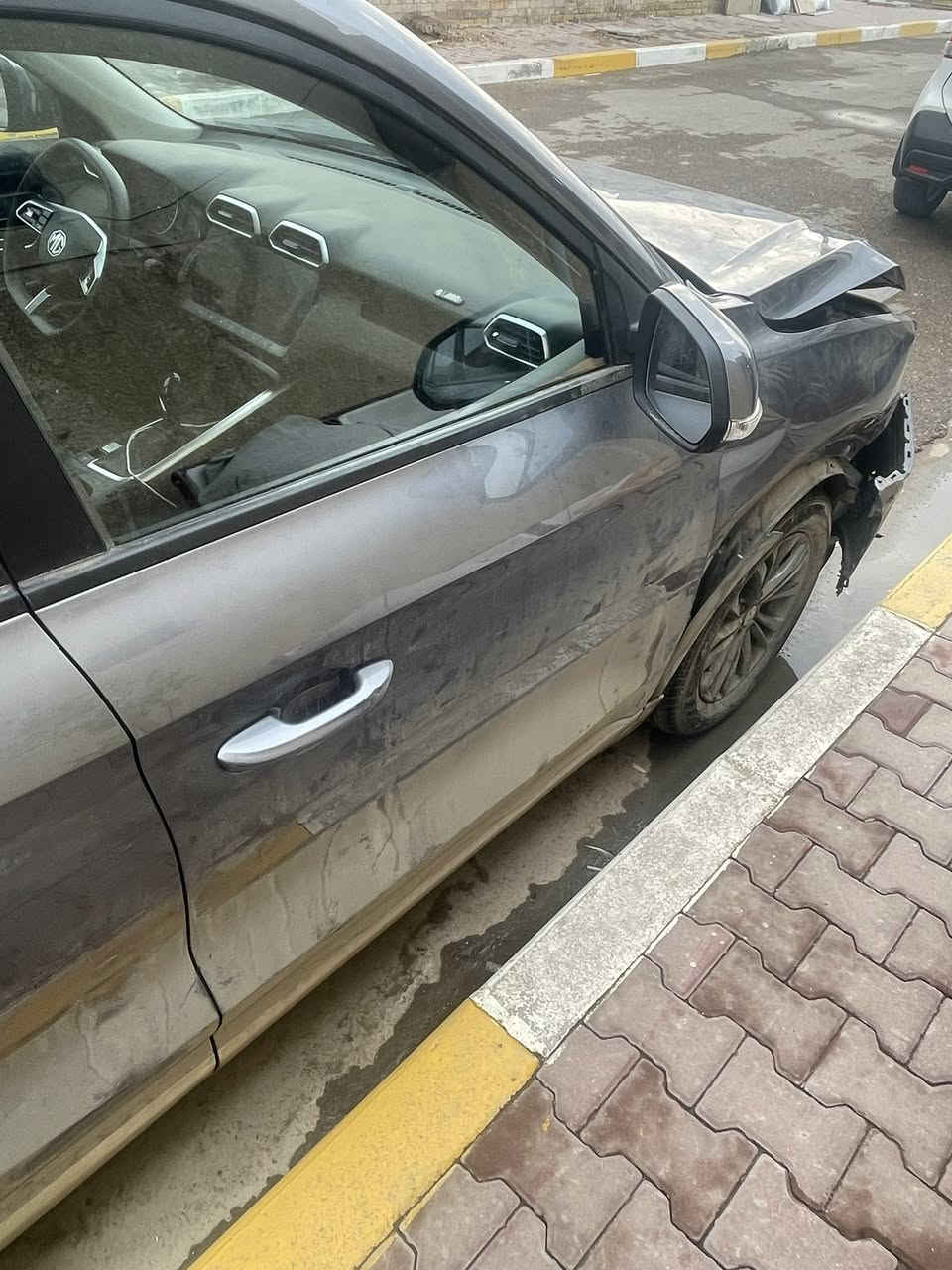 السلام عليكم Mg zs mew 2025 

شباب السيارة موضح ضررها كدامكم بيها بارد وبيها تبديل السيارة زيرو مآخذها ماشية 6000 و الضمان موجود 6 سنين و تبديل الدهن كله مجاني على حساب الشركة السيارة نظيفة من الدواخل ايرباك مطاك نهائيا بالسيارة و السيارة حرة تحويل مباشر مرقمة بغداد السيارة تمشي بدون كرين 

إذا تحب تستفسر اكثر على السيارة تفضل على الخاص 

عنواني : بغداد الدورة 
الرقم : ***********9
