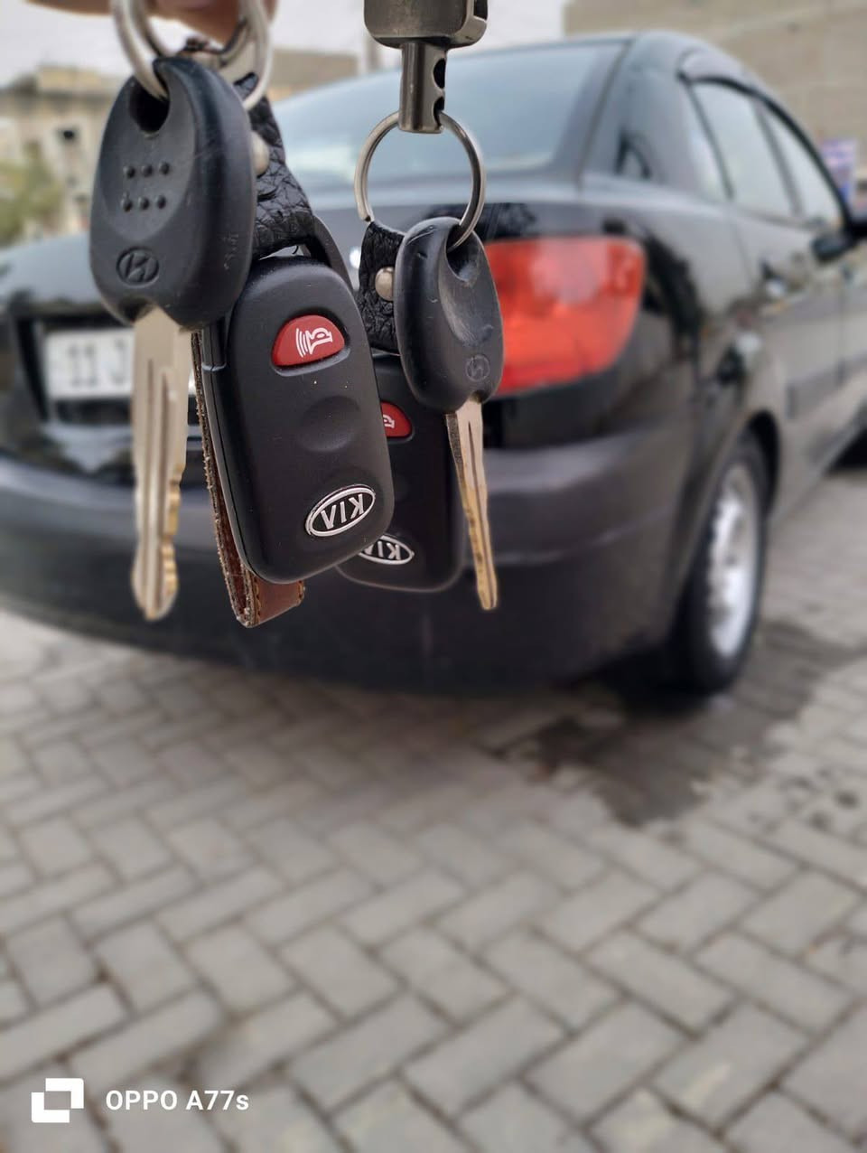 السلام عليكم     للبيع 
كيا ريو 2009 سياره جديده 
بيها قطع صبغ اثر شخوط وجراد
 ابيع حزام بدون دواخل كلها ليبل واحد 
كير مكينه كير صدر تخم تاير 
 كله تمام وخير من الله 
باسمي سنويه وهزه ورقم جدد 
مكاني بغداد  السعر 75
للاستفسار ***********
