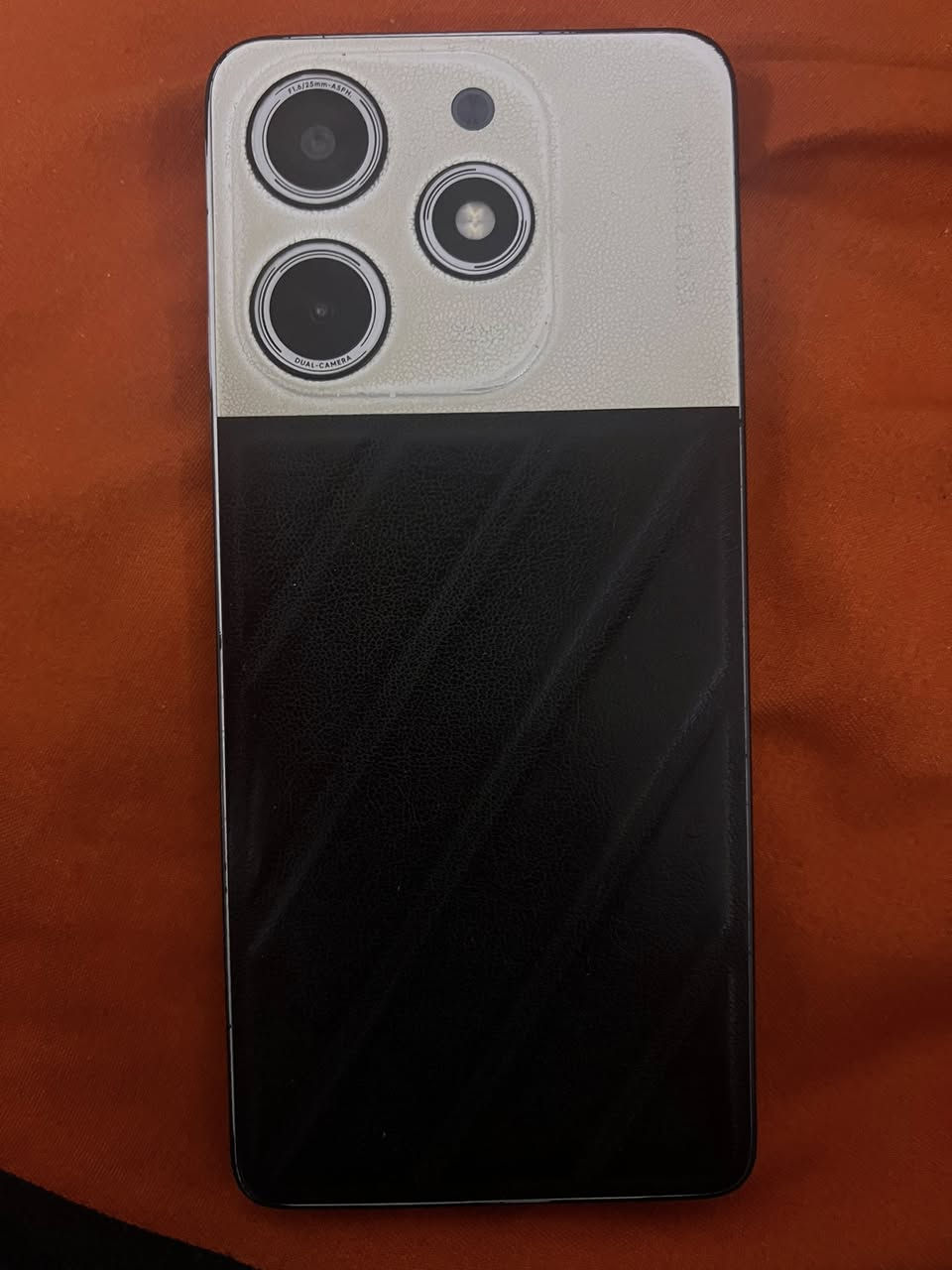 مستعمل للبيع ذاكره 1256عشواىيه 8 سعر 120 ألف وبي مجال كفاله شهر لأي عطل للاستفسار ***********
