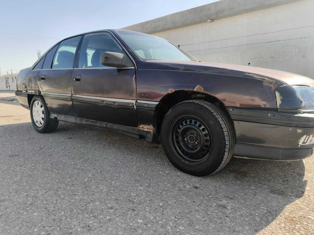 سلام عليكم اوميكه موديل 1992 مشروع وطني المكان كركوك مابيهه نقص السعر 27 وبيهه مجال ***********
