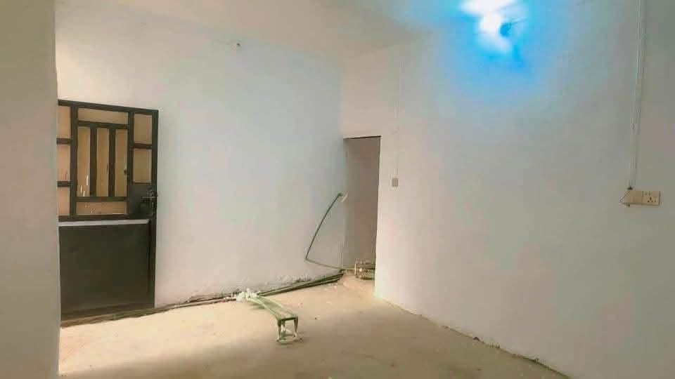 بيت بسعر عرصه
بيت 100م للبيع 
حي الميلاد قرب شارع مزرعة سيد علي قرب محطة الطاقة الكهربائية
سعر البيع 60 مليون 💸💸 
يحتوي على غرفة وصاله ومطبخ واستقبال 
للتواصل 
***********
