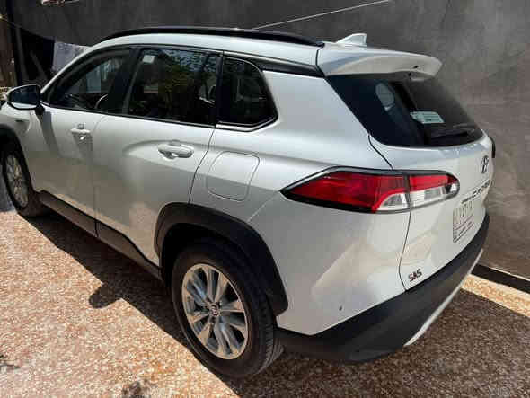 تويوتا كورلا كروز خليجي  شركة ساز هايبرد 2022
فول مواصفات   
مقاعد جلد لون مميز  ماروني + كهرباء كشافات اماميه حمالات سقف  دخول ذكي مري شفط …
فتحه سقف شاشه انضام ترحيب عن قرب 
نضام تحديد مسار ٤ دسك اريل نفكيشن تحكم مقود 4 جهات
عداد المسافه 37 الف رقم بصره  تحويل ثاني يوم كفالة عامه السعر 200 للاتصال. المكان ذي قار / الجبايش 

 ***********
