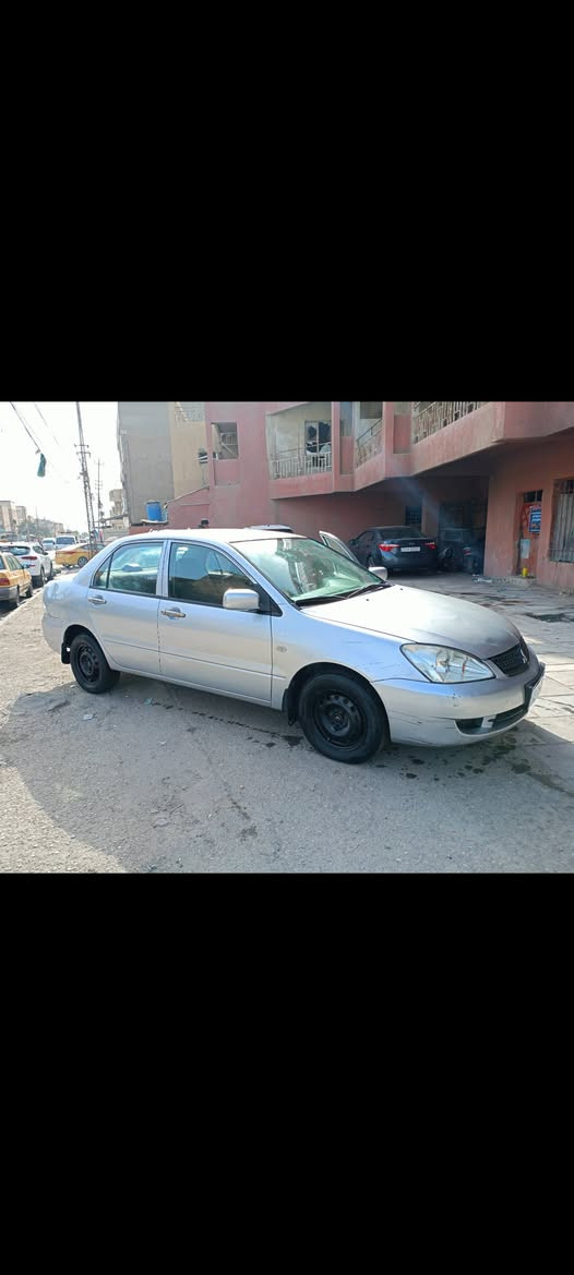 لانسر 2010 للبيع
محرك 1500
رقم كربلاء الأنگليزي مكانها بغداد

ماشية 178 الف 

گير ومحرك جيد جداً 

بيها صبغ بالباب الخلفي وواحد من الهلالات 

موجود سونارها بالصور

السعر 74 وبيها مجال

للأستفسار ***********
