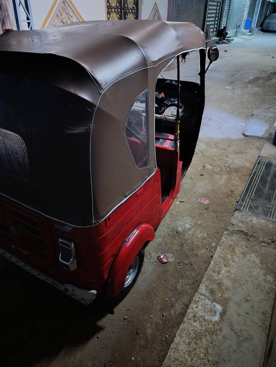 تكتك للبيع موديل 17 مرقمه تكتك نضيفه كدام عينك وتجي وشوفه ما بيه شي وبسمي ثاني يوم احولك رايده 5ونص وبيه مجال مكاني كربلاء رقم تلفوني***********
