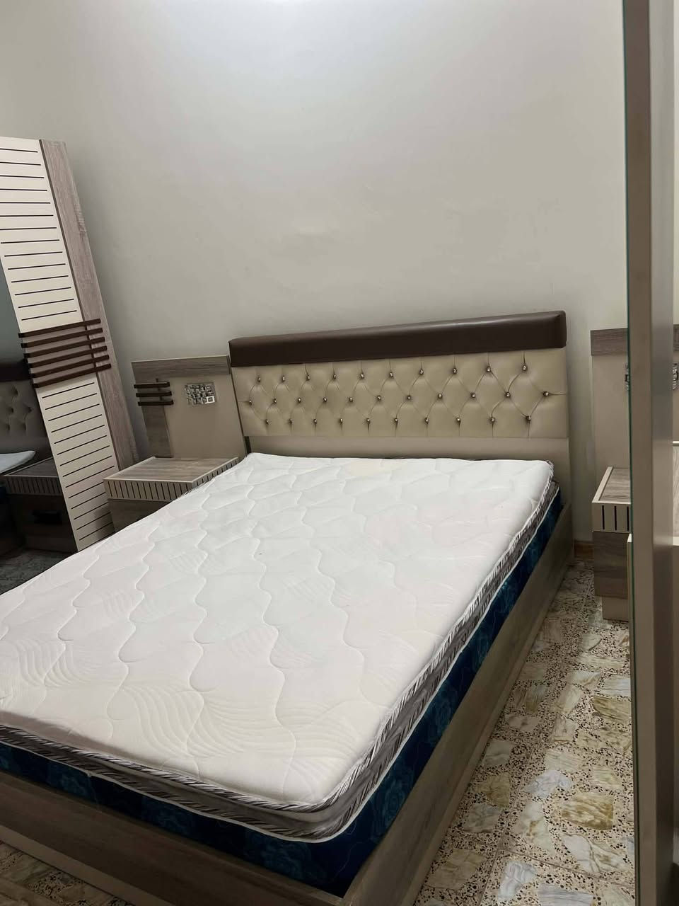 جربايه
ميز تواليت
مرايه زاويه
ثنين مجرات صغار مال تيبلامات
مابيه كنتور سعره350


**إذا كنت صاحب هذا الإعلان وتريد حذفه لأي سبب، رجاءا أرسل رسالة إلى الدعم الفني**