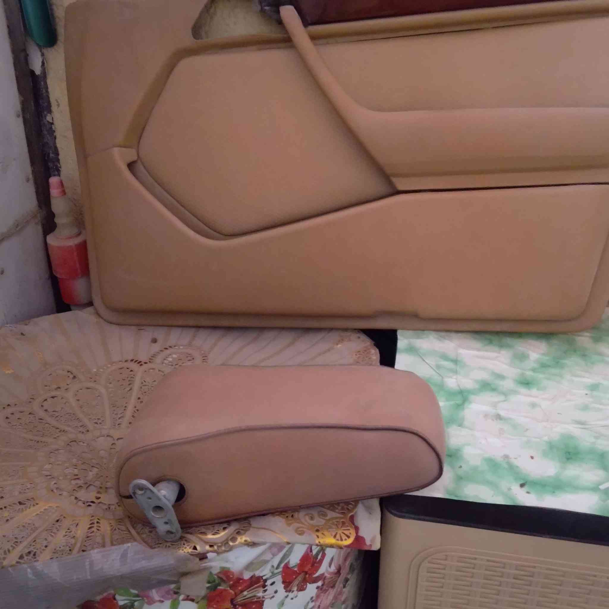 كشنات دب جلد أورلبيات
سعرهن 300 دولار 
للاستفسار الاتصال 
***********
