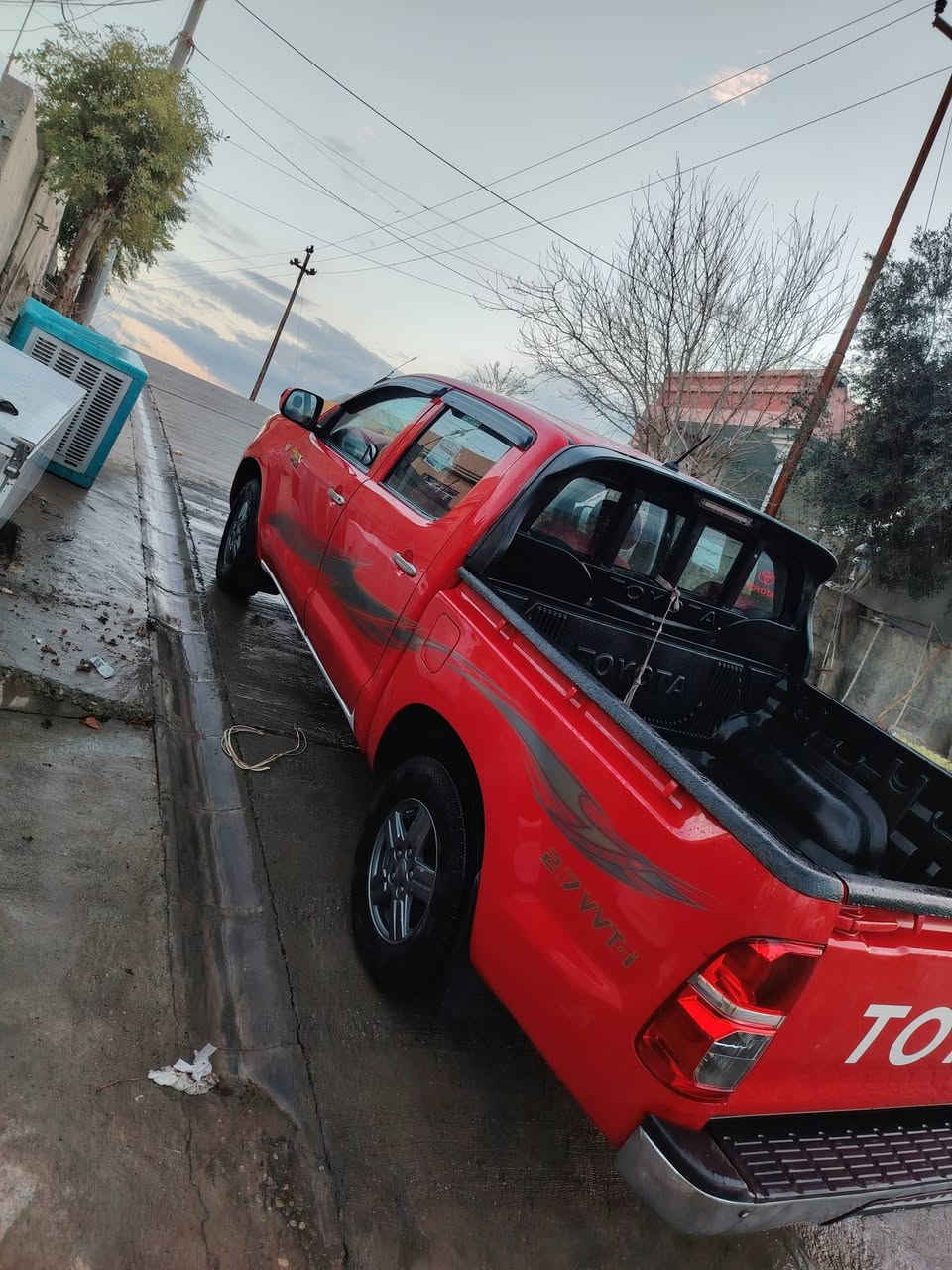 السلام عليكم بيكب سعودي كير اوتو بيه جاملغ صبغ بدون داخل  رقم صلاح الدين سعر 175مجال كلش بسيط والي مو شراي لا يتعبني..   مكان كركوك ناحيه شوان ***********
