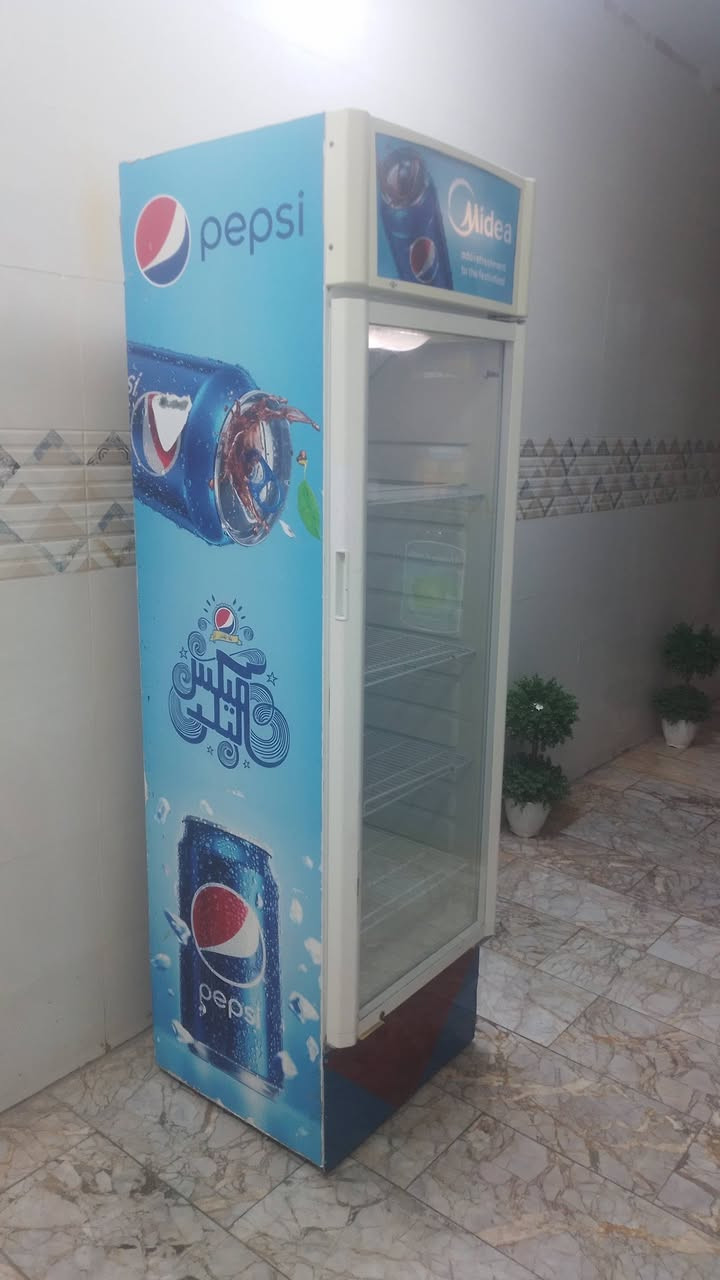 عارضة عمودية نظيفة...
شغالة عل الفحص...
شرط تبريدها فووول 
ب ٢٠٠  الف
بغداد الشعب..شارع عدن  ***********
الشراي يتصل واتساب او رصيد
