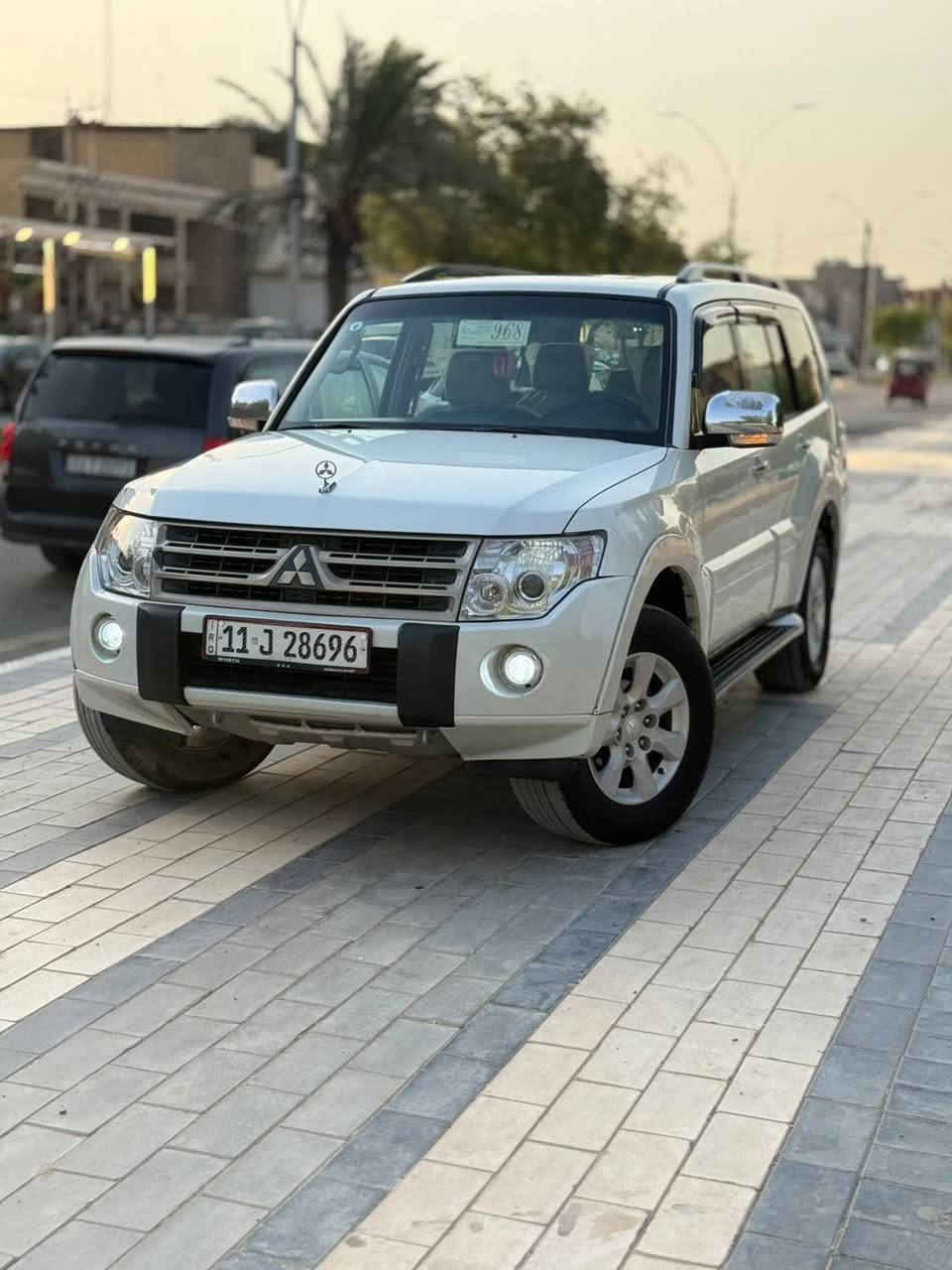 سلام عليكم للبيع باجيرو حبتور بغداد دولي 2009
تحويل مباشر فول مواصفات أعلى فئة مواصفات فول واحد ع واحد  حجم 3000السياره 
عله واضع الشركه معروفه خليجي السياره جديده مال جناي فورويل  كشنات جلد  كهربائي دتفئه تبريد  اشارة بل مري شفط تحكم ستيرن ثلاثا جها فتحه  تبريد ثلاث قطع حساسات خلفيه زاد ثلاجه تخم تاير كير مكينه حداديه خير من الله سياره جديده 
بيها جاملغ صبغ امامي 
مكان السياره بغداد 
سعر 118وبيها مجال 
***********
