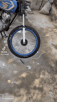 سلام وعليكم سيجي للبيع بلادي مديل ٢٠الجنايهً تعرفه تعمير كله جديد شوفت عينك دراجه خير من الله نقص مابيها سعر ٥٥٠بيها مجال كلش قليل عنواني بصره الجزيره***********
