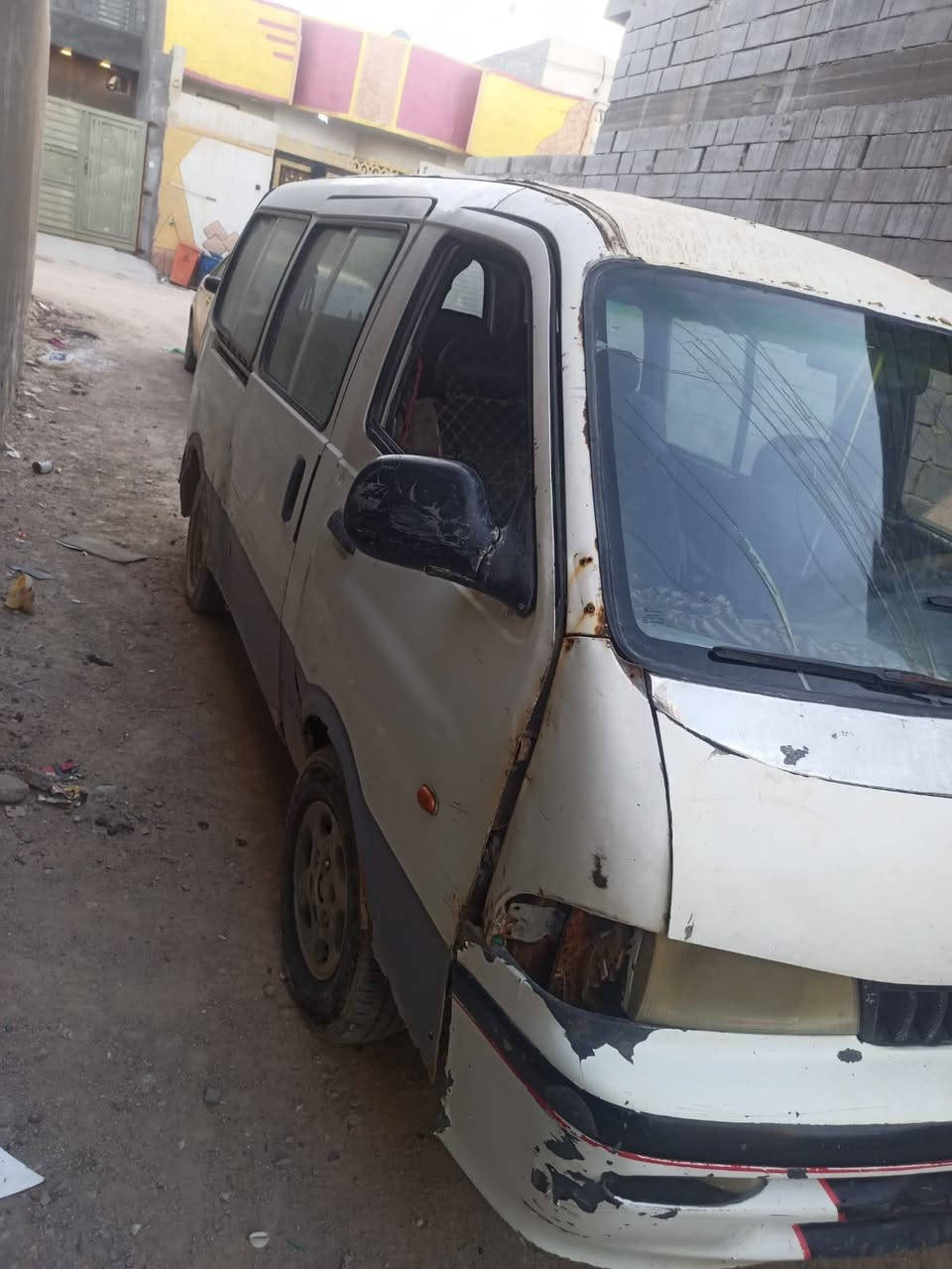 سلام عليكم بريجو البيع رقم احمر صدامي مكينه وكير نضاف شواصي نضاف بدي شوف العين رقم الهاتف ***********
سعرهه مناسب
