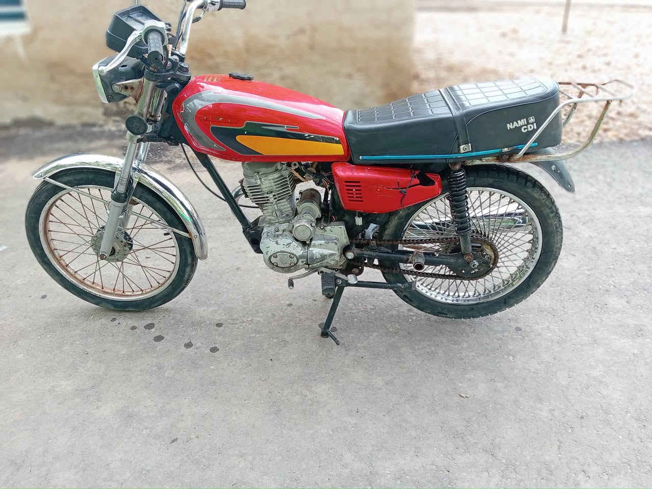 سلام عليكم دراجه 5كير مكينه بارت شاصي مال نامه الاصلي كهربائيات شغاله السعر خاص او اتصال ***********
