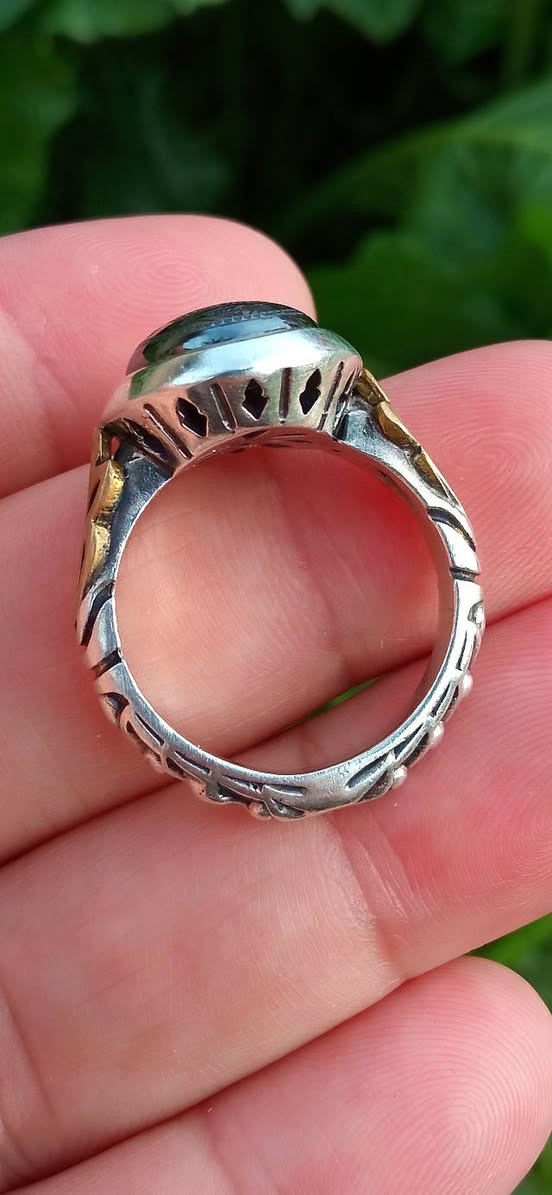 ♦️تبارك الرحمن الرحيم 
♦️خاتم حديد صيني اصلي
♦️صياغه يدويه ثقيله جداً 
قياس الخاتم ٢١
♦️مخطوط ايه الرزق كامله من يتق الله يجعل له مخرجا ويرزقه من حيث لا يحتسب ومن يتوكل الله فهو حسبه ان شاء الله بالغ أمره قد جعل الله لكل شي قدرا
♦️للبيع فقط يوجد توصيل سريع


**إذا كنت صاحب هذا الإعلان وتريد حذفه لأي سبب، رجاءا أرسل رسالة إلى الدعم الفني**