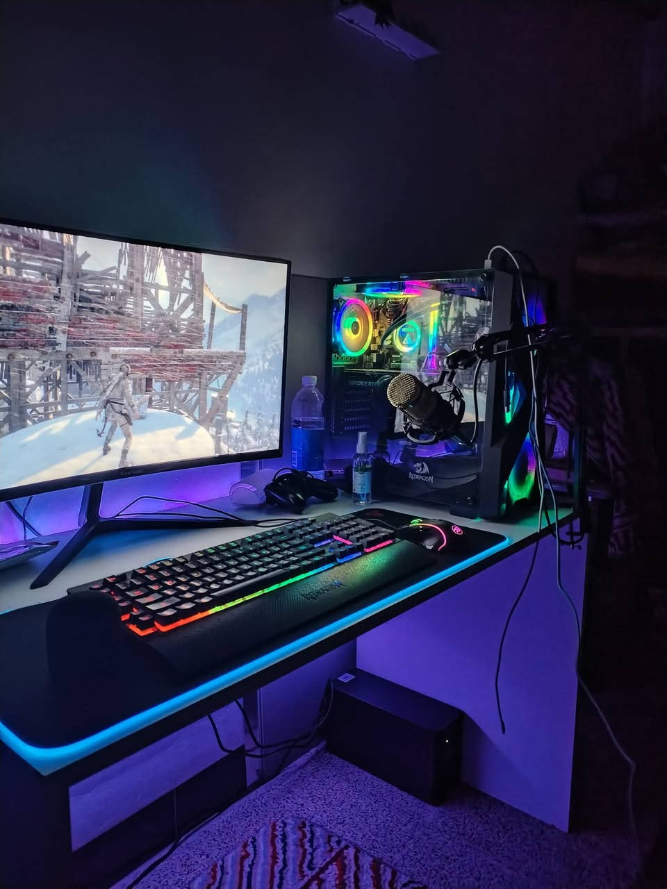 من رخصة الادمن يابة شباب عندي بيسي للبيع شلع كاملة ونظيفة الله شاهد وما ناقصها شي بس جيب كرسي واكعد العب 
ابيع شلع السبب طالب سادس وما متفرغ الها 
المحتويات : 
شاشة 165 هرتز (va ) viewsonic
ميز مع انارة خلفية rgb
Ups 1500 offline 
ماوس وكيبورد ريد دراجون مع ماوس باد rgb 
مواصفات الكيس : 
Core i5 12400f 
Rtx 3060 12 gb gelax
2*8 ram corsair rgb 3200 
Pwoer 750w
Ssd m.2 512 gb + hdd 1tb + hdd 512 gb

العنوان : بغداد المحمودية 
الرقم : ***********
السعر : 1400 وبيها مجال للشراي
