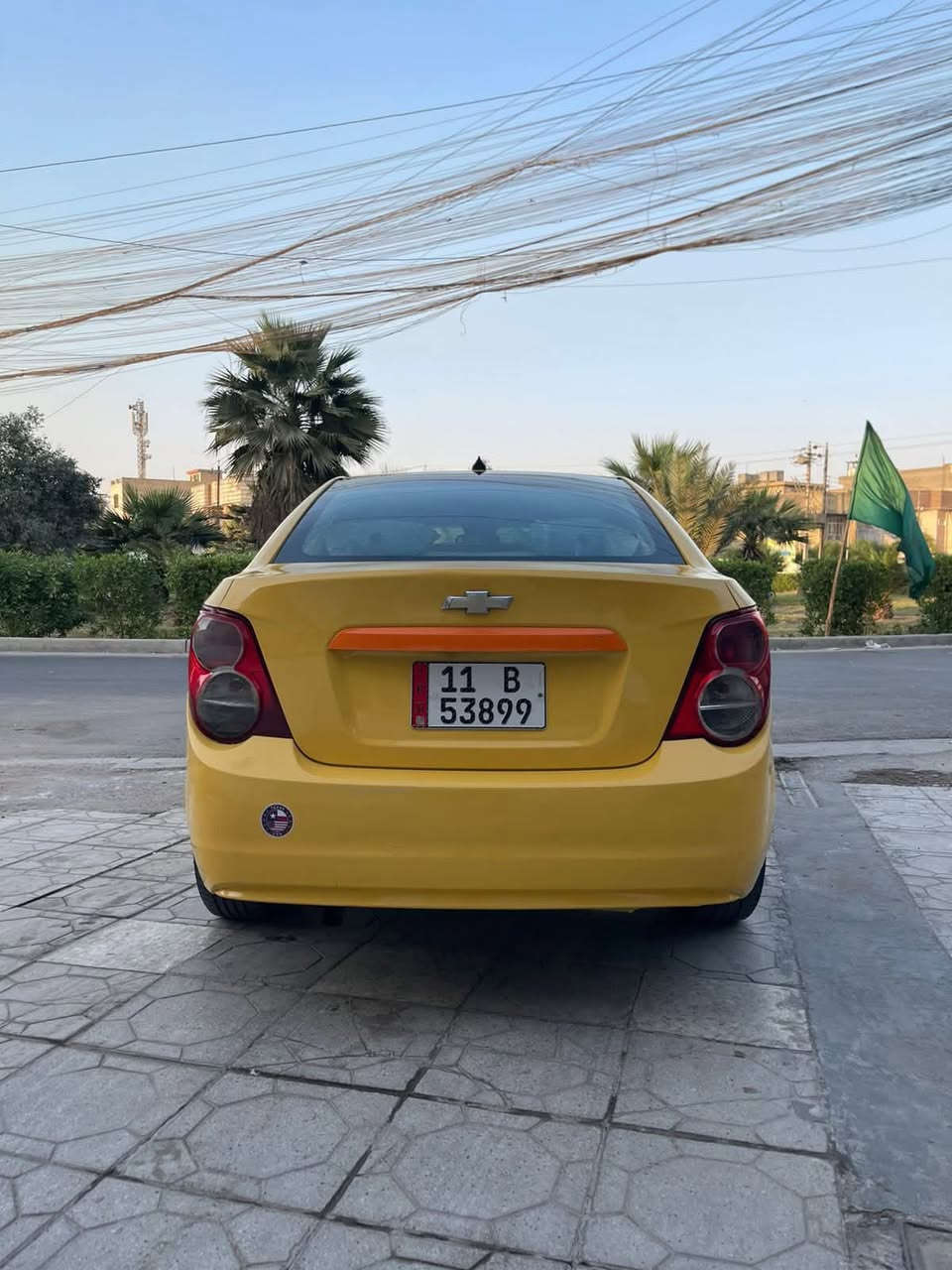 سلام عليكم سونك موديل 2014 مصفره هيئه وغرامات تحولي ثاني يوم السياره جديده كيره ومكينه كفاله حادث جاملغ امامي الايمن بدون ايرباك السياره بأسمي السعر 60 وبيها مجال العنوان بغداد رقم الهاتف ***********
