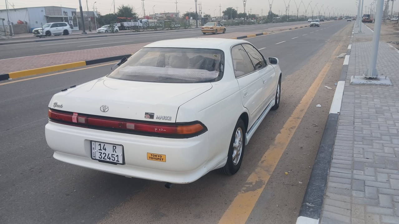 سلام عليكم سياره مارك موديل 2000 السياره بصره سنويه 30 مكفوله من الكص ونقل العنوان بصره الرقم *********** 
السعر 73 والقفل 70
