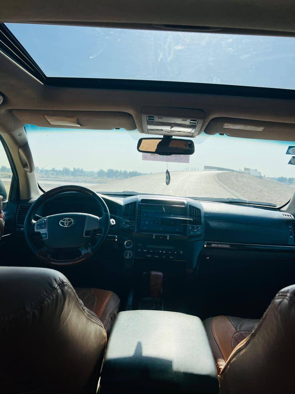 لاندكروز موديل 2011 ستينيه 
كفاله عامه من صبغ والتبديل 
ماشيه 145.  رقم بغداد دولي
محرك 6 سلندر شرط الفحص 
جاهزه للأخير عنوان بابل 
تلفون *********** سعر 285
