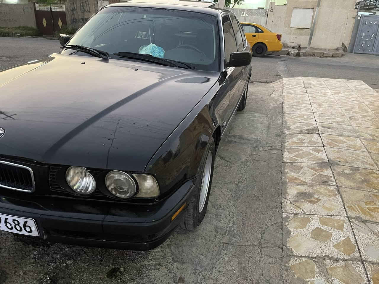 BMW  525
موديل 93

صبغ عام

تبريد تدفئة شغل

محرك كير شرط

محرك بومه 2000

رقم الماني اربيل  بطاقة بانزين

ملاحظه السيارة فقط يراد الها صدر

وبيها ضرر شي بسيط

السعر 65 وبيها مجال
***********
