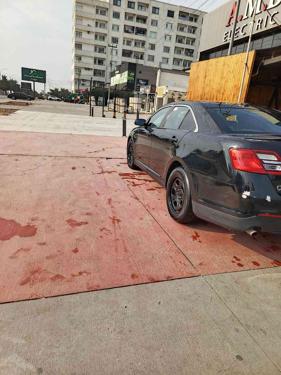 تورس ٢٠١٣ خليجي بوليسي سياره مال شرطة اربيل بيها قطعتين ونصف صبغ بخ بدون معجون بدون حادث سياره على وضع الشركة تخم تاير جديد محرك جديد بلاد تبريد ثلج غرفة بدون زلغ جديدة  تحويل ثاني يوم الموشراي لا يضل يثرد سوالف لان ما فارغ
السعر ٩٥ وبيها مجال بسيط مكان بغداد
***********
