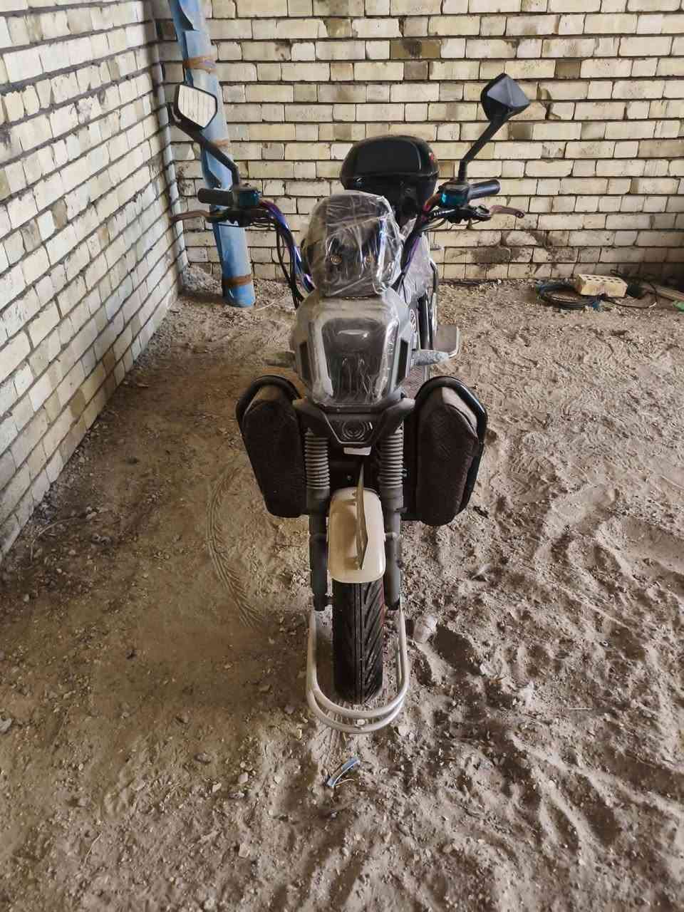 دراجه شحن(هيوشه٢٠٢٦)
مواصفات
١-  6 بطاريات
٢-  36 امبير
٣-  بصمه عدد 2
٤-  كلشي بلادي على فحص✅

ملاحضه. مستخدم اربع ايام فقط

السعر..(825) بيه مجال بسيط للشراي

للتواصل. 
0781 923 1265
