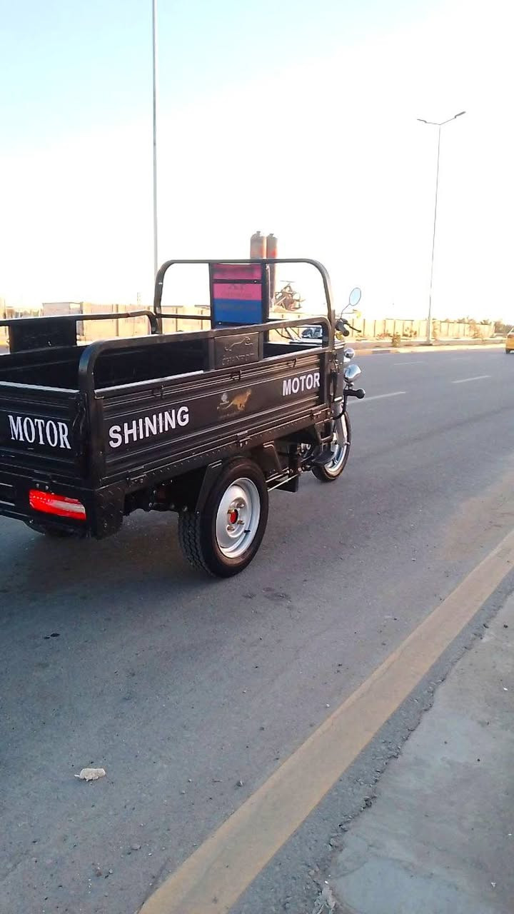 السلام عليكم ستوته للبيع موديل 23 المحرك 25 ستوته مقفوله برغي ما مفتوح السعر مخابره ***********
