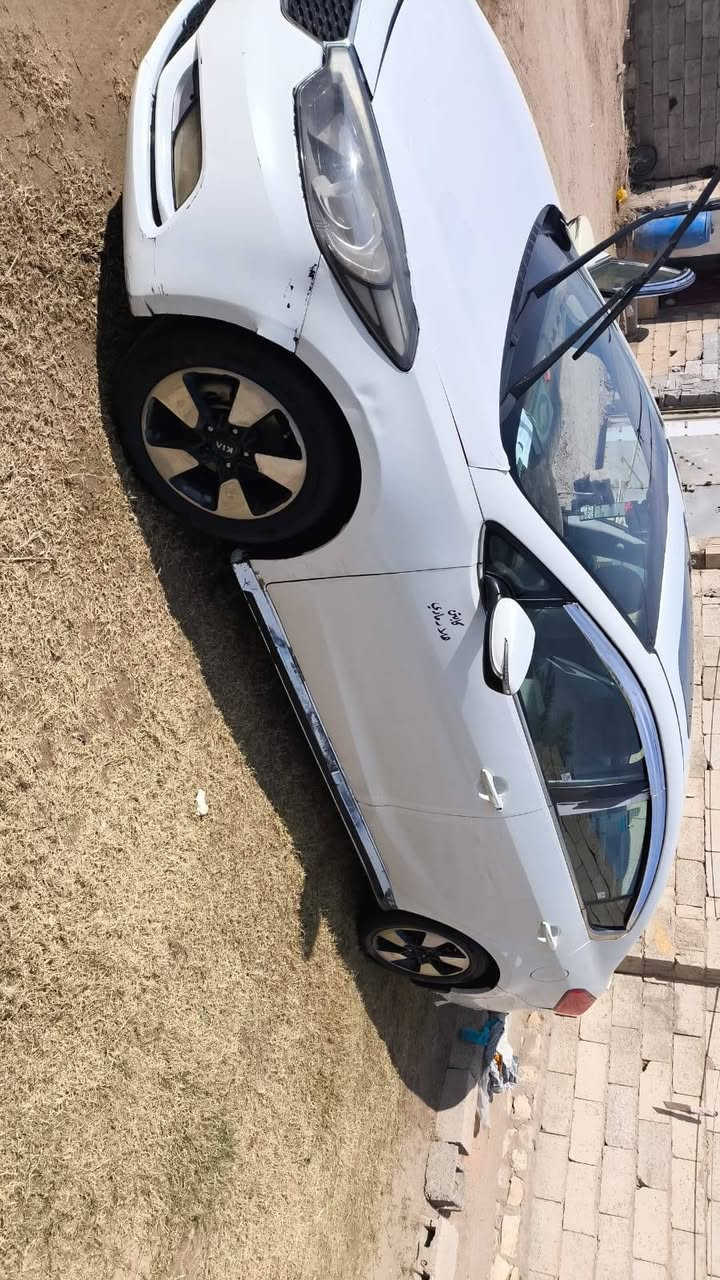 من رخصت الأدمن كيا سيراتو خليجي موديل 13 فول مواصفات بيها طخطخات بسيطه العنوان الانبار رمادي سعر 85 وبيها مجال الاتصال هذا ***********
