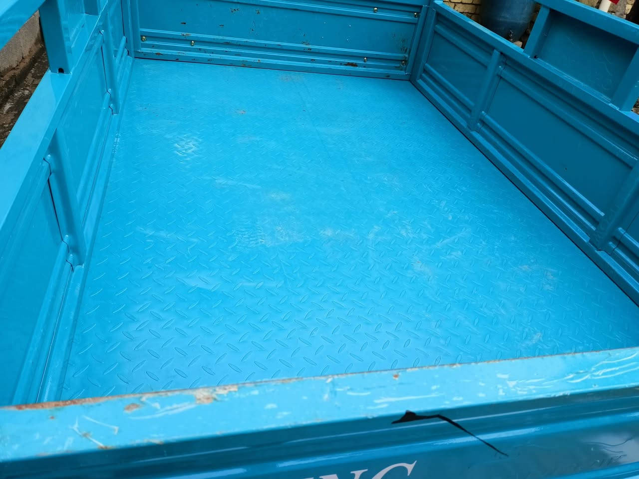 ستوته صقر مكفوله 2023 السعر 2/600 العنوان حي الجوادين ستلام 2026 ***********
