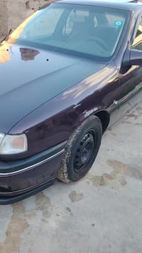 للبيع اوبل فتكرا موديل ٩٣ حج ١٨ 07518544726