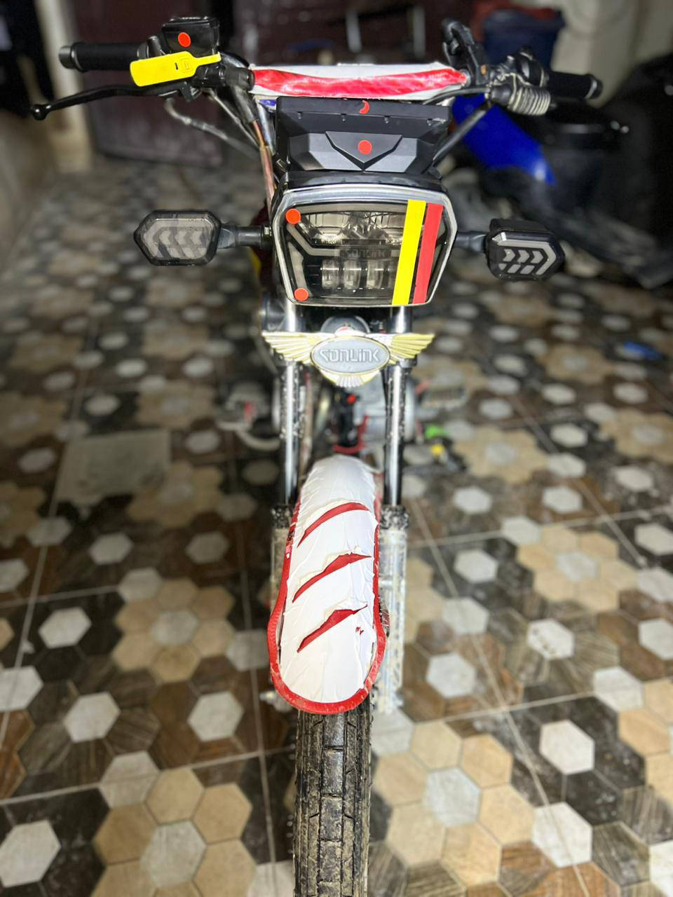 السلام عليكم للبيع تايگر موديل 25محرك شرط ممفتوح لون مورني العنوان تكريت الديوم
السعر 580وبي مجال
الهاتف /***********
