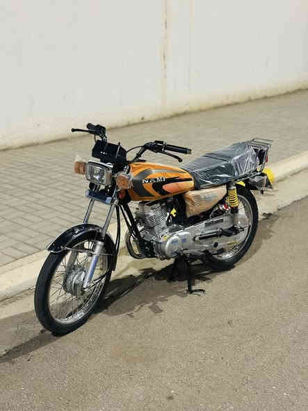 سلام عليكم اربعه كير اصلي شلامجه مديل ٢٣دراجه بلاديه مو تعمير اوراق كامله السعر ١٦٥٠وبيه مجال قليل للستفسار ***********
