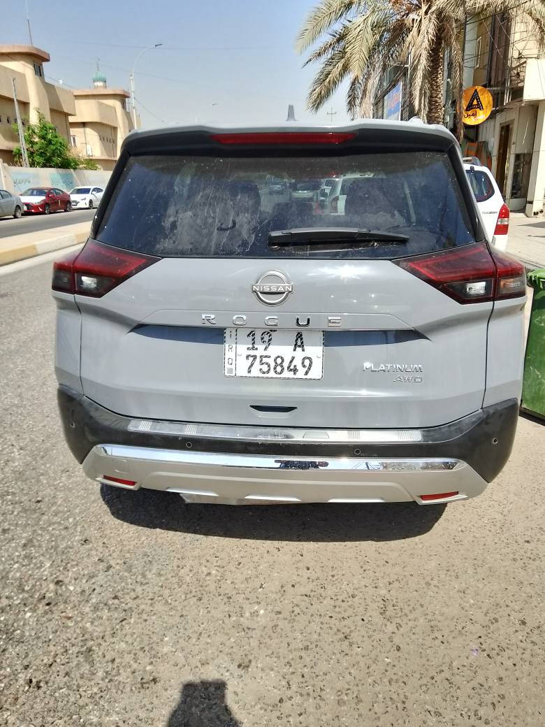 روج موديل 23 بلاتينيوم اسمنتي بيها 3 قطع صبغ بدون ايرباك مكان كربلاء رقم الهاتف 
*********** كربلاء, العراق
