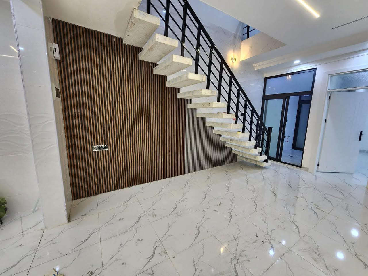 عروض وموديلات جديده وحصريه من اربيل هوم 🔥💯
ميز تلفزيون وبوفيه خشب حسب الطلب من ارقى الماركات كوالتي عالي🔥💯
عالي الجوده تدوم سنوات 🔥💯
متوفر بعدة ألوان 🔥💯
☑️تصميم الديكورات بديل الخشب والرخام باحدث التصاميم العصريه 
☑️ورق جدران وشيبورد 
☑️صبغ البيوت والمحلات التجاريه 
📌للاستفسار مراسلة الصفحه او الاتصال ع 🤳📲*********** العنوان اربيل
