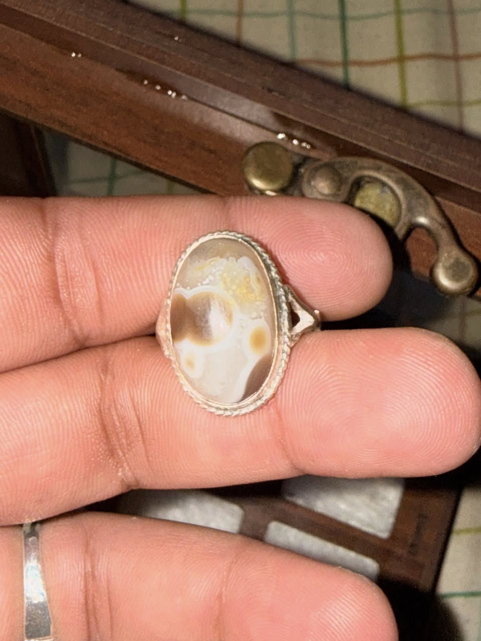 السلام عليكم
خواتم للبيع 
سعر الخاتم ٣٥ 
***********
