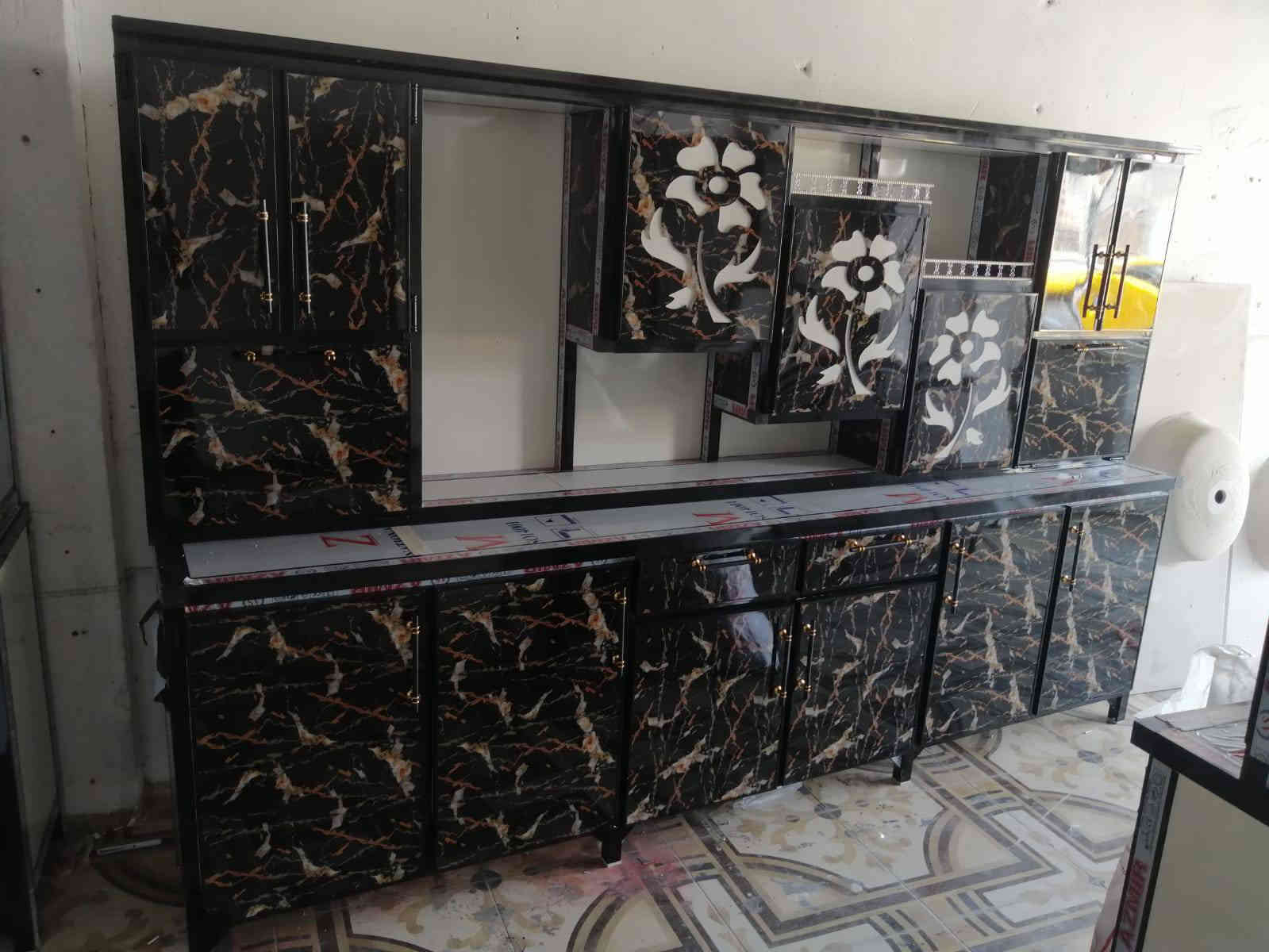 تخفيضات 50% جملة ومفر 
كاونترات المنيوم استندر 
من المتر الى 5امتار 
ويوجد تفصال ايضاً حسب الطلب 
شغل درجة اولة دبل مقطع او روطة 
اسعار تنافسية 🔥🔥
***********واتس
***********واتس
