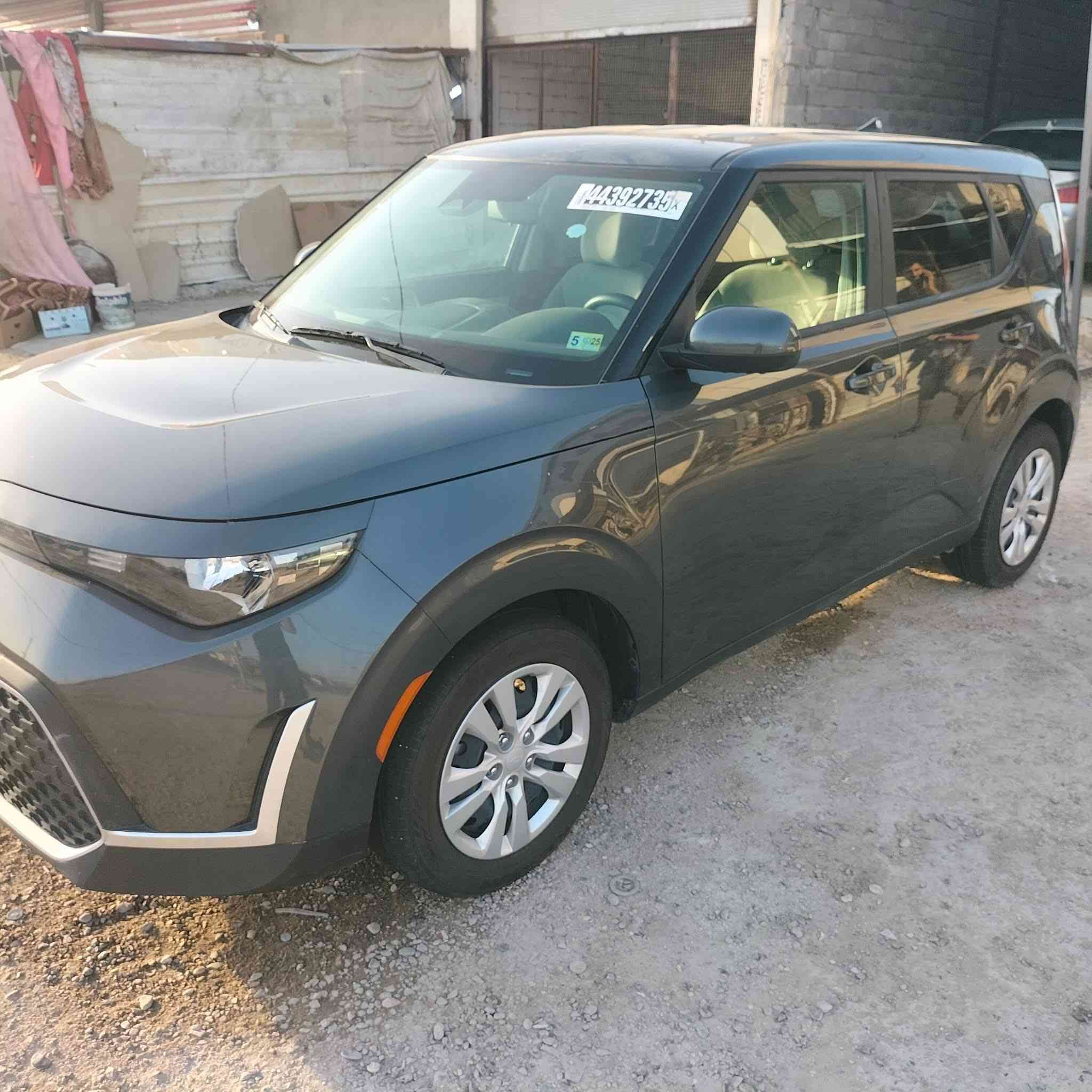 كيا صول موديل 23 بدون  تبديل وبدون ارباك صور الحادث موجوده وياه الصور فقط الابواب تصليح بدون دواخل ترقم جميع المحافظات السعر 135 وبيه مجال قليل كلش مكاني بابل ***********
