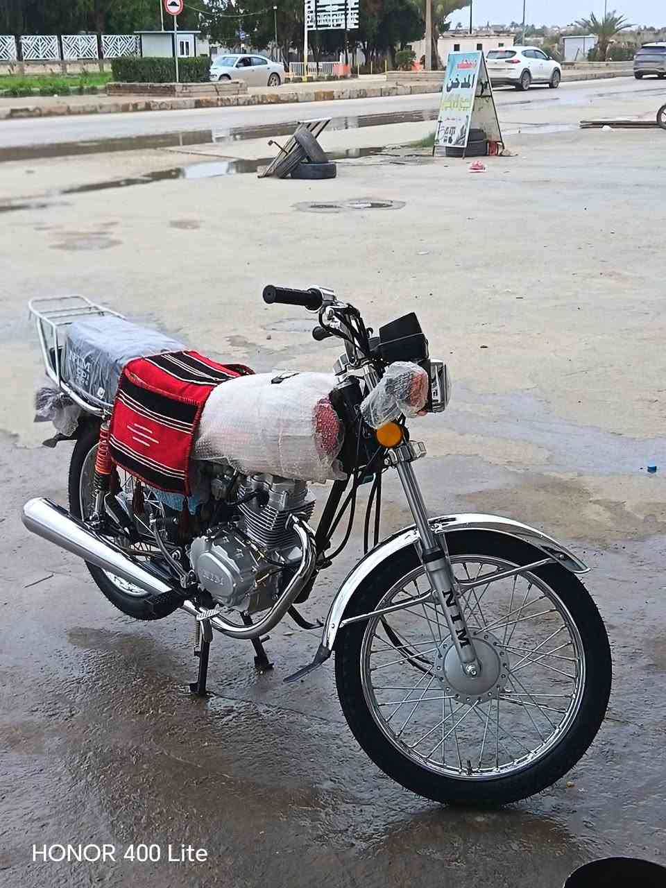 سلام عليكم درجة البيع اليوم مطلعه من الوكيل موديل 2027 مكان حله حي الجزائر سعر 850وبيه مجال الرقم ***********
