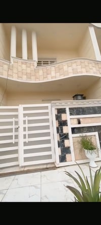 للبيع دار زراعي 100م/سند25 واجهة 5 نزال 20/السريدات/الشعب/ بناء حديث ش...