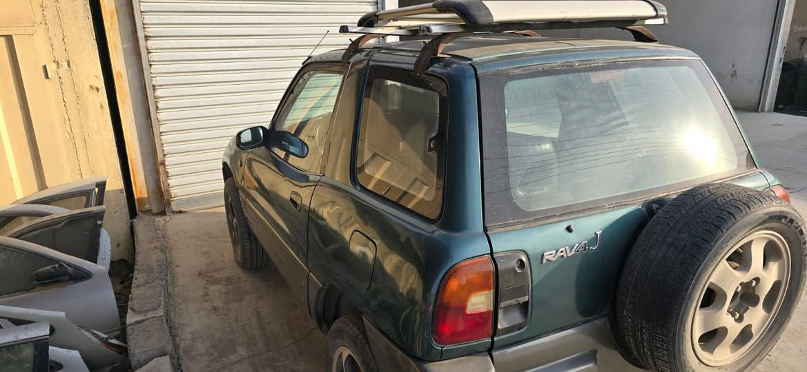 راف 4تك باب السياره حلوه ونضيفه يرادله ملحضات بصيطه سياره جديده اته ماتيك مكينه كامري سعر السياره 32$وبيه مجال مكاني ديالى بعقوبه ***********
