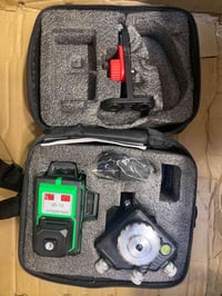 احبتي هذة الليزر طلعلي باالامزون واريد ابيعة  جديد غير مستخدم  السعر ٥...