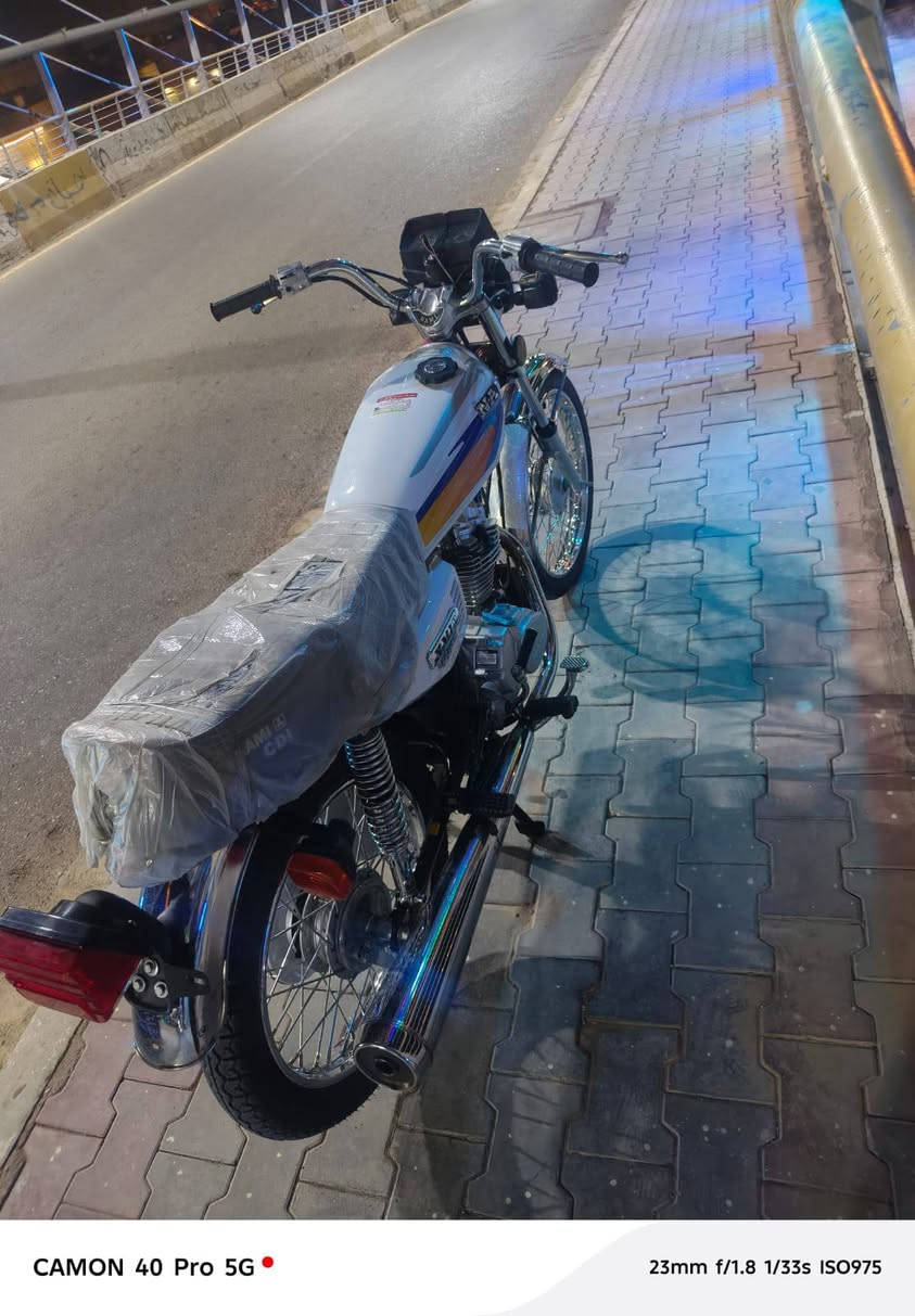 سلام عليكم شباب دراجه نامه الاصلي تعمير كله اصلي بدون اوراق دراجه نضيفه بمعنه الكلمه السعر ٨٥٠ وبيه مجال حق الجيه رقم راعيهه ‏‪***********‬‏
