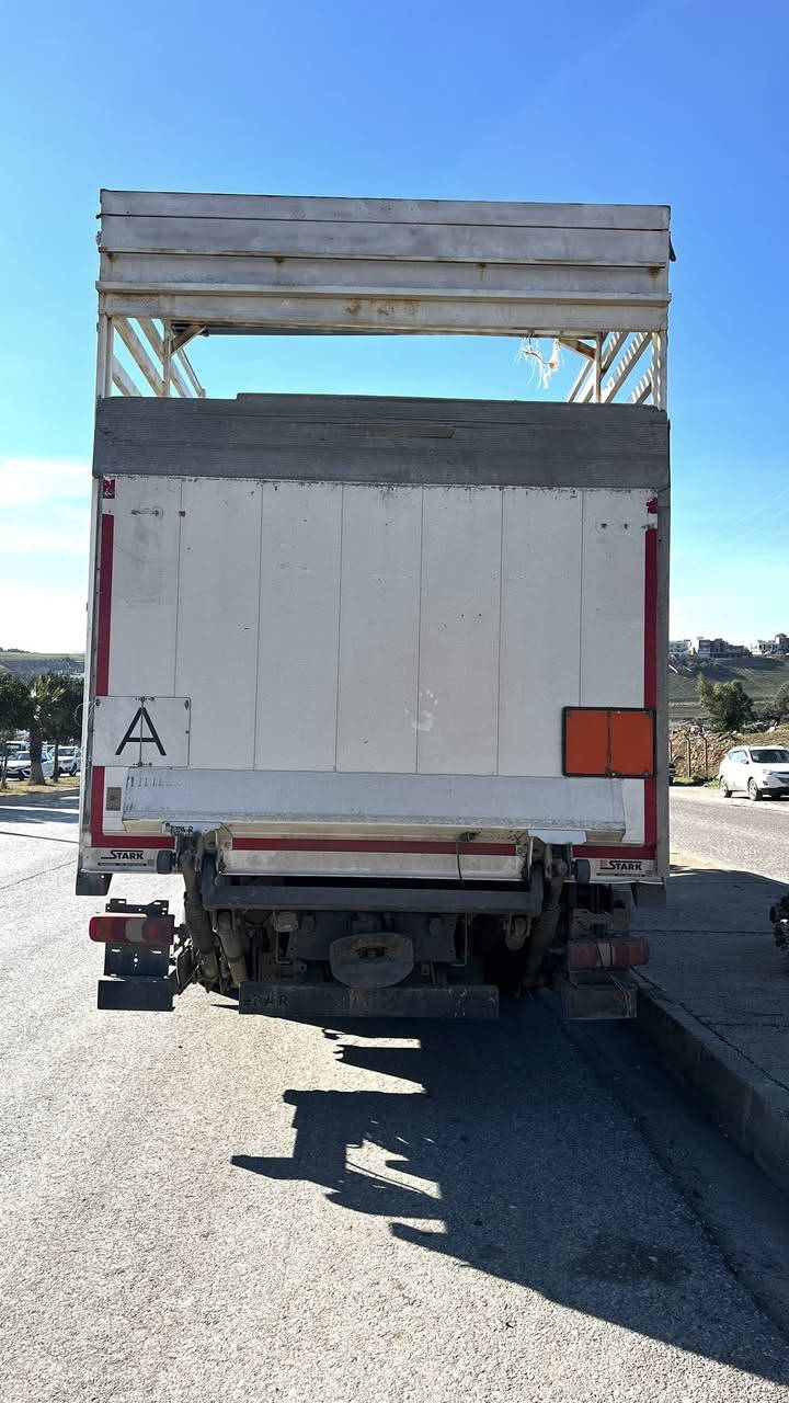 سلام  عليكم  البيع  اتيكو وحش موديل 2016 حجم 1530 مواصفات تبريد 2تقة  هاف كاميرة  حساس قفل اكسن دكمة  صعود جام  كهرباء سيستم  جديد طول بدي 725 ارتيفاع  280   باقي 80 يوم  رقم سيارة كاتي  جديد ماشي 600 سعر سيارة  345 مجال  رقم  تلفون ***********
