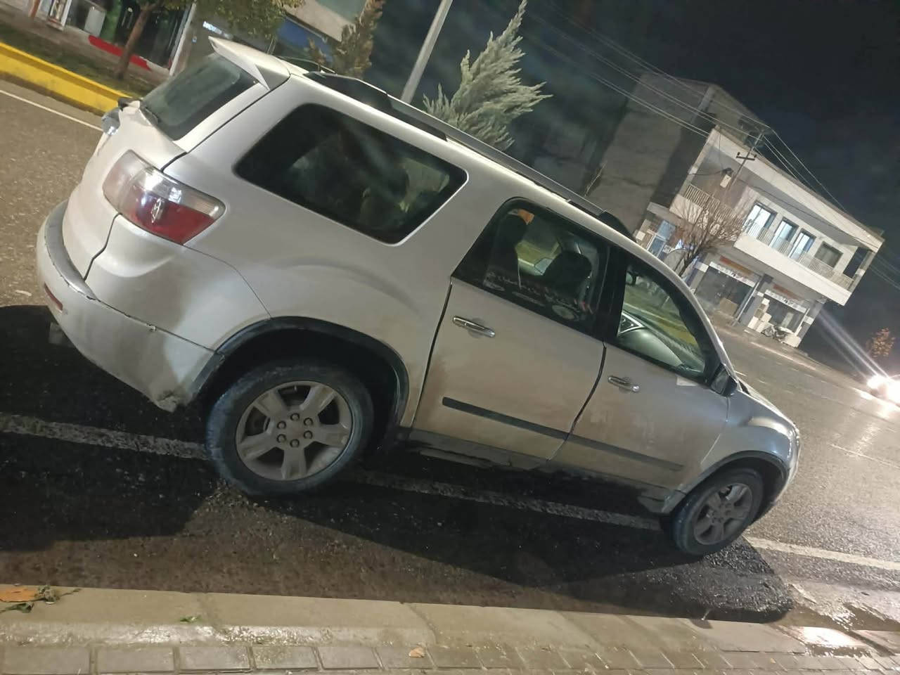 جێم سی 2011 رەقەم بخدا  بەشرت مالی کەس نابیت مالی کەسی تیا نەبیت پاکەنی هەولێری بۆ کراوە  بەشرت  سبوخ  حیزام بۆ جوانیی   سەقفی  سبوخی نیە   سی رێز کوشێن  تەبریت مەرکەزی  گێر تۆمەتیک و عادی     تەبریت لەسەر سویج   ئاوێنە کارەبەی  جوار جام کارەبەی   کارەبەی هەمووی بەشرت    رەقەم تەلەفۆن *********** أربيل, العراق
