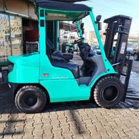 للبيع رافعه مسيوبوشي بانزين حركتين جاهزه للعمل ٠٧٧٠٠٠٩٧٦٤٥