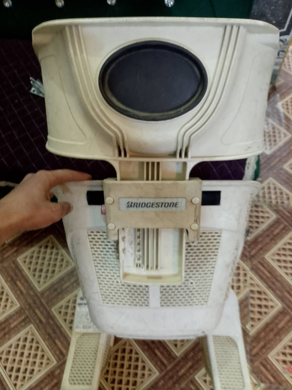 سلام عليكم كرسي برجستون مال تكسي للبيع مختم الاصلي مال حاويه شرط مكاني بغداد العبيدي ***********
