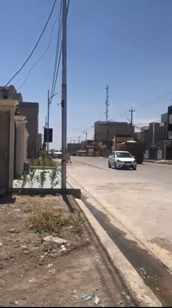 للبيع
#عقارات_مملكة_الخير 
ارض مميزة تصلح تجارية او سكنية للبيع في حي التعليم جمعية النور 
على شارع 20  قبل الدوره اتجاه قبله 
المساحة : 240 متر واجهة 12 متر 
للاستفسار
***********
***********
او مراجعة مكتب مملكة الخير للعقار الكائن في سايدين  البحرين قرب قاعة الفخامة للاعراس
